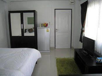 Centana Apartment Bangkok Exterior foto